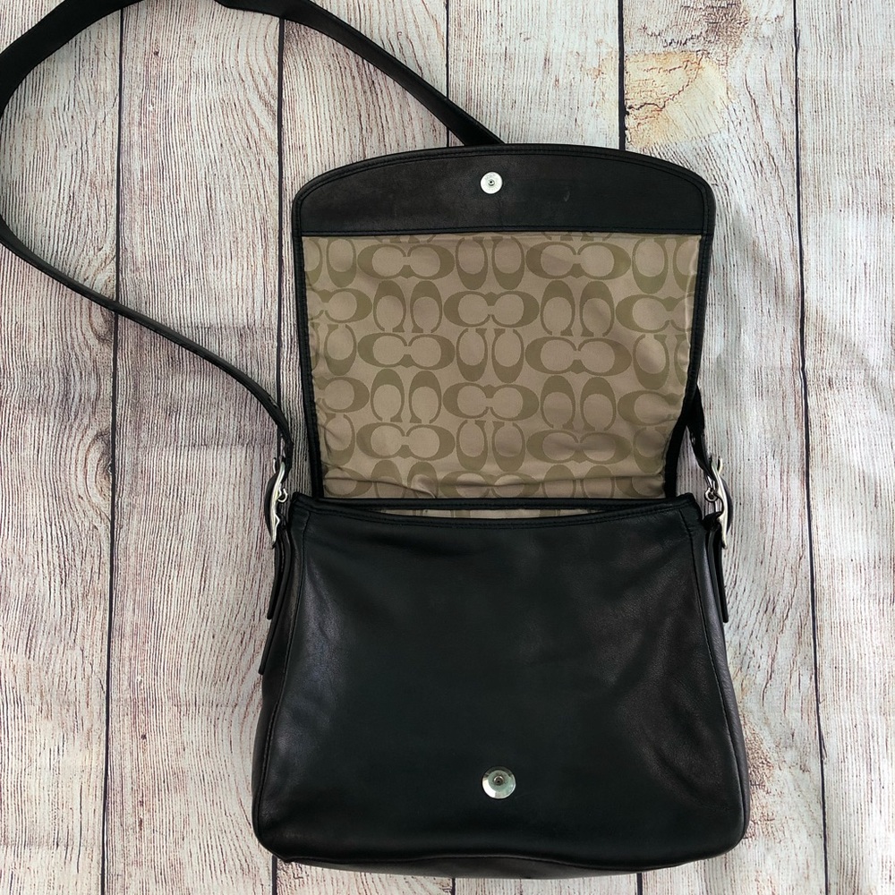 Coach 9332 Handbag Black Leather Flap Purse